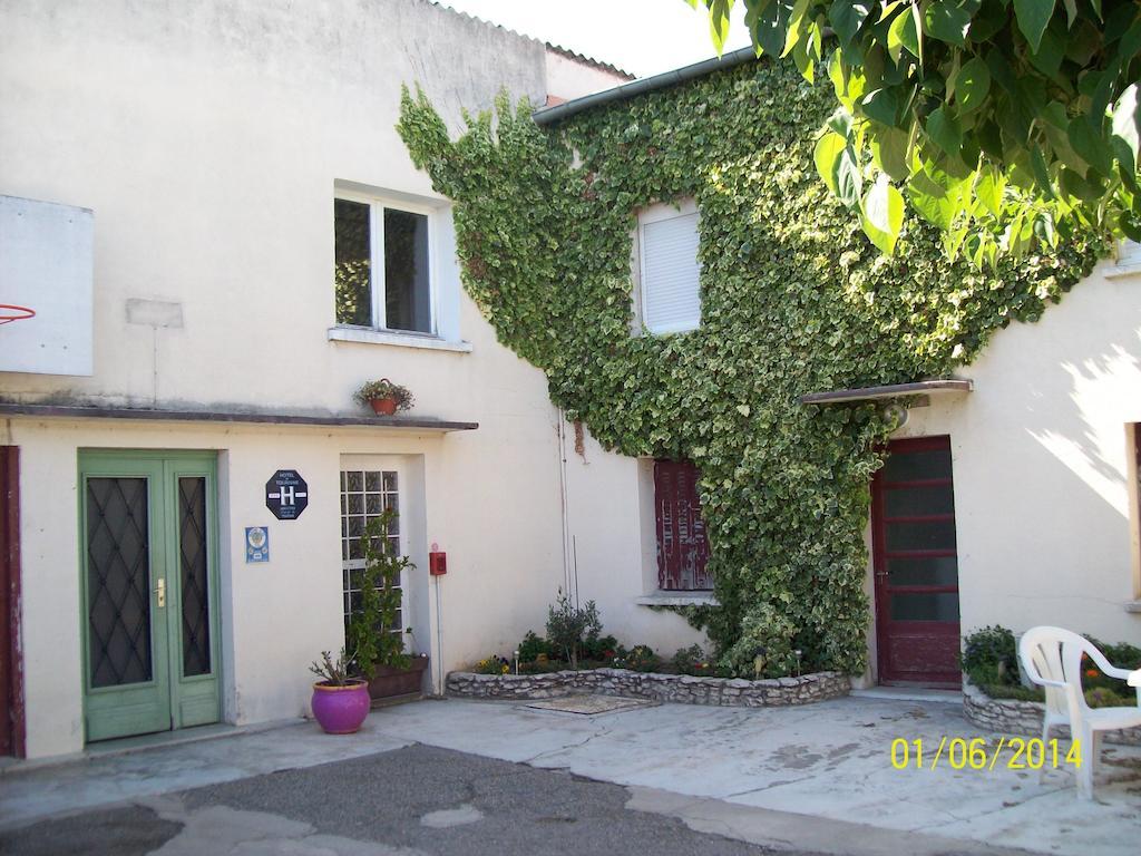 Le Relais Des Blaches Hotel Pierrelatte ภายนอก รูปภาพ